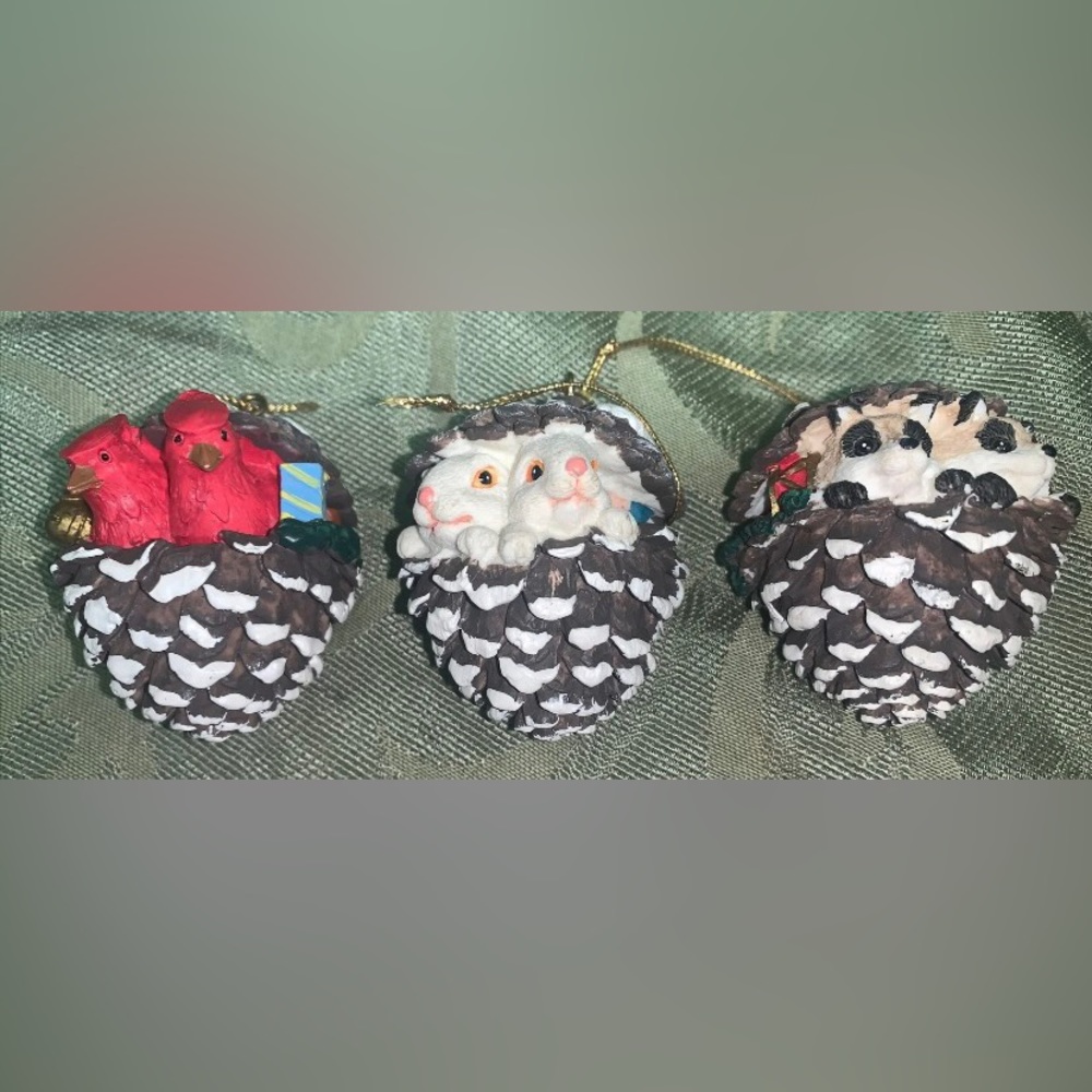 WOODLAND PINECONE ORNAMENTS, set‎ of 3